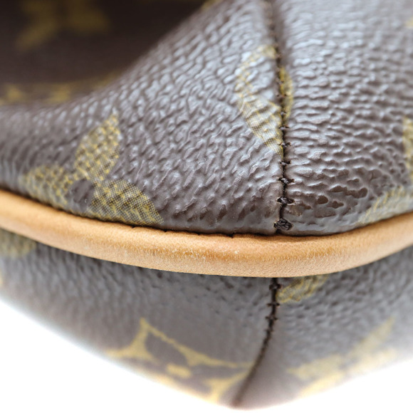 Louis Vuitton Tango Brown Shoulder Canvas Bag Musette - Picture 10 of 10